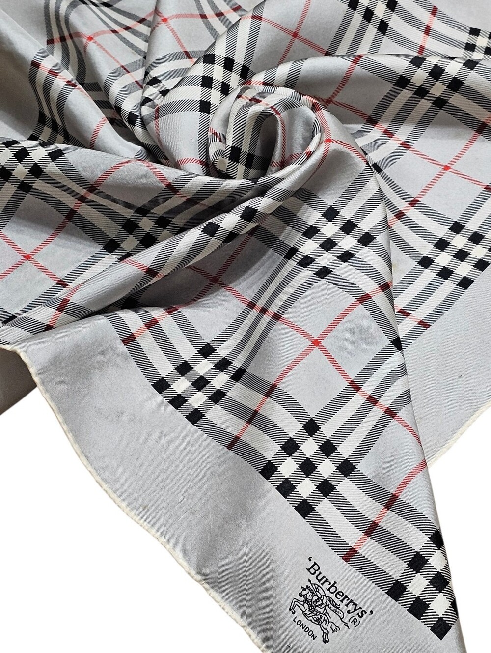 BURBERRY SCARF - Picture 11 of 16
